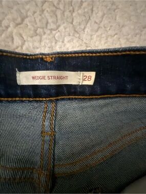Levi's Wedgie Straight Jeans - Blue with Gold Stitching